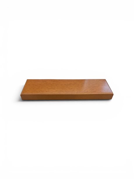 Brun rektangulär träsockel 230x68x19